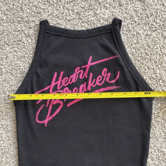✨Halter Neck Heart Breaker Top✨ - Picture 5 of 10